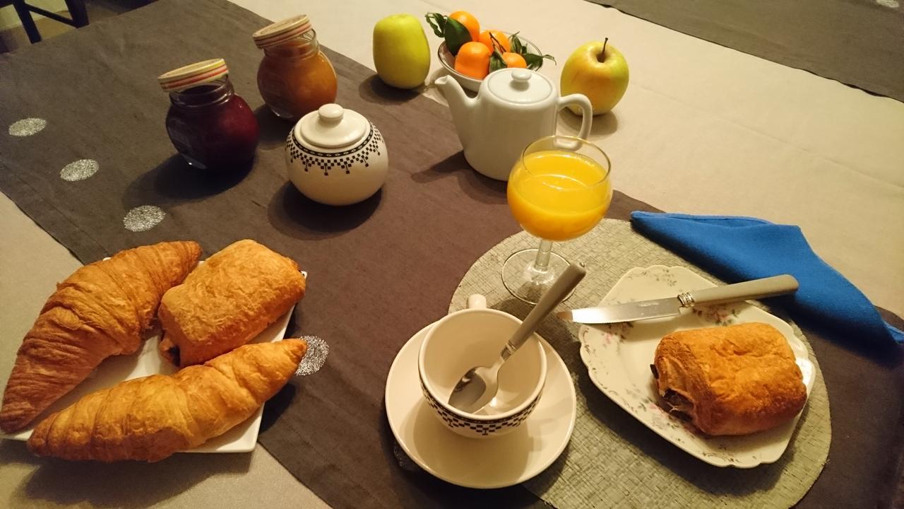 Chambre D'Elisabeth A La Ferme Montépilloy 외부 사진